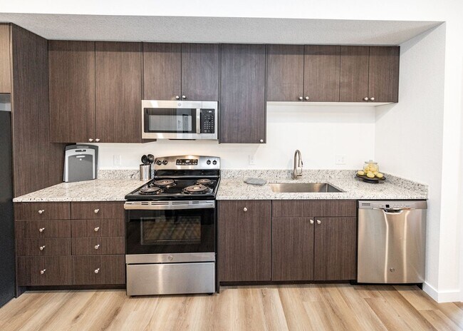 Building Photo - 5641 Silverstone Terrace
