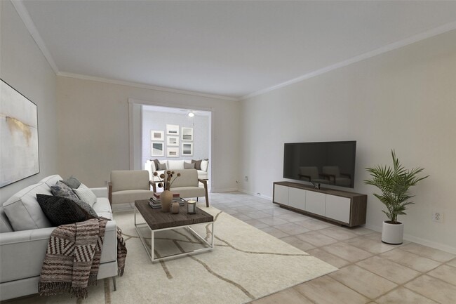 Building Photo - 353 N Post Oak Ln