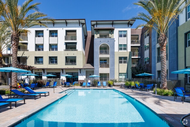 Primary Photo - Artist Walk Apartments