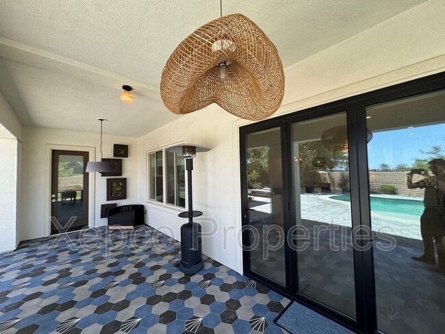 Building Photo - 74635 Tesla Dr