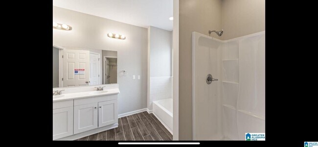 Building Photo - 683 Waterford Ln