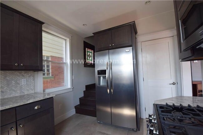 Building Photo - Mt Lebanon 3-bedroom house for rent