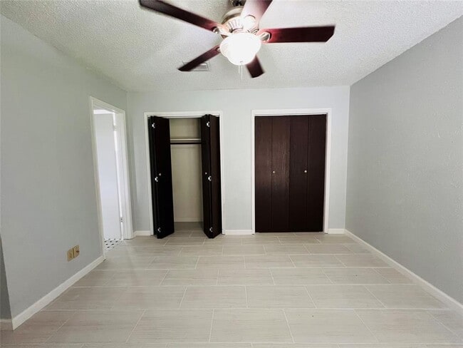 Building Photo - 830 Richvale Ln