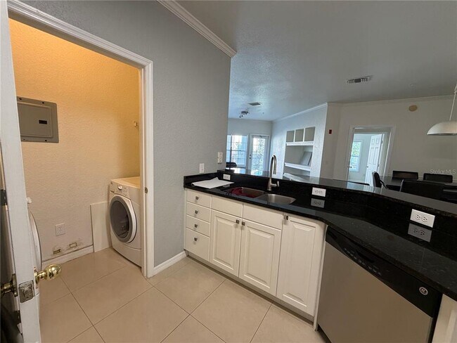 Building Photo - 3735 Conroy Rd