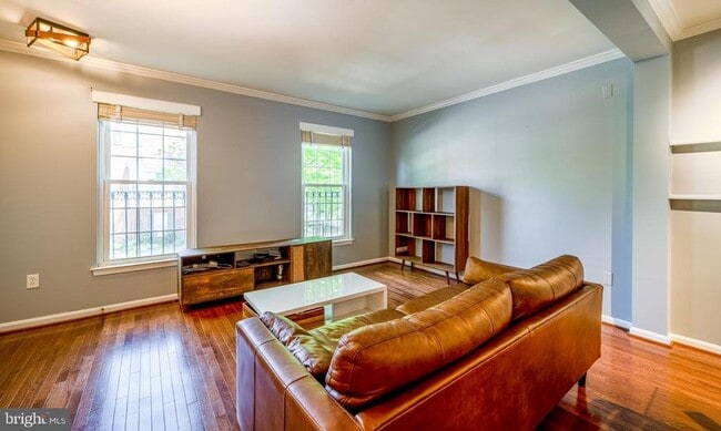 Building Photo - 702 Norfolk Ln