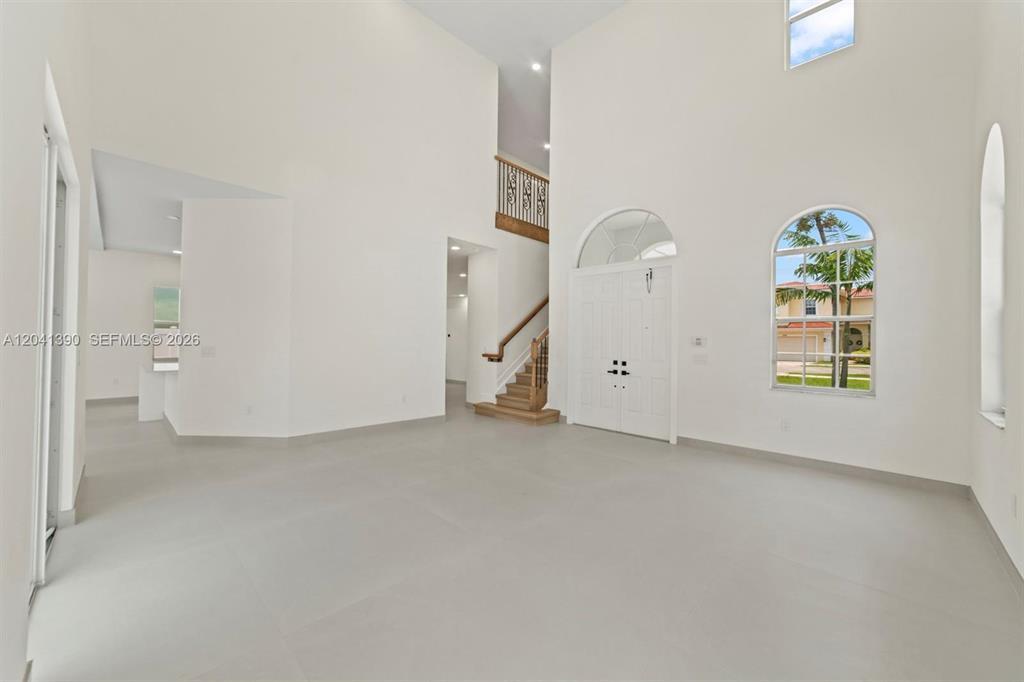 Building Photo - 3040 SW 44th Ct