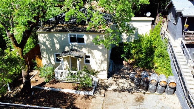 Building Photo - 17353 Park Ave