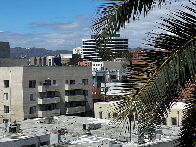Beautiful views - 2121 James M Wood Blvd