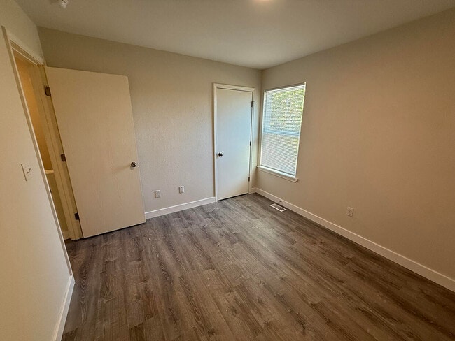 Building Photo - 1711 Hanover Blvd