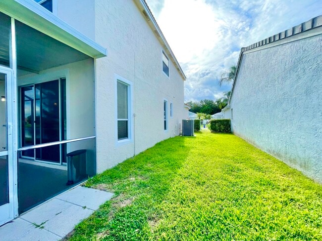 Building Photo - 9593 Tavernier Dr