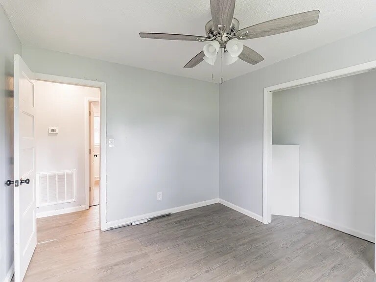 Building Photo - 219 New Hope Rd