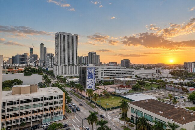 Building Photo - 2275 Biscayne Blvd