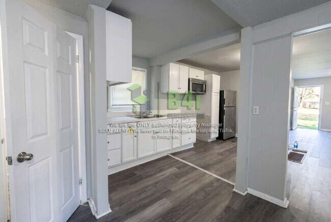 Building Photo - 451 Fairlock Ln NW