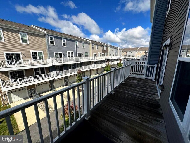 Building Photo - 3727 Silver View Ln