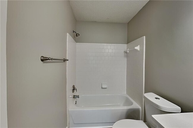 Building Photo - 252 Creel Chase NW