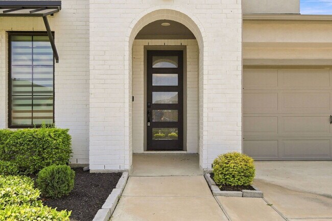 Building Photo - 24631 Fluttering Dove Ln