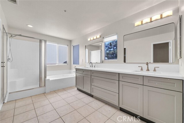 Building Photo - 15708 Athena Dr
