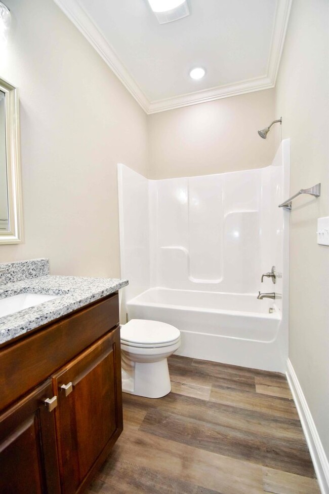 Building Photo - Beautiful 5 Bed 4 Bath Home in Ruston!