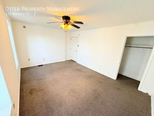 Building Photo - 3BR/2BA Spacious Manayunk Apt with Washer/...