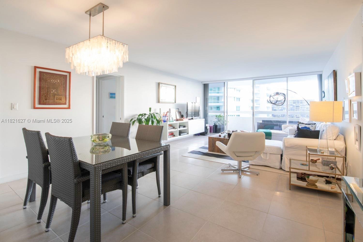 Building Photo - 1627 Brickell Ave