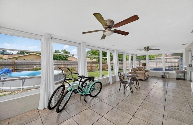 Building Photo - 7213 Isle Dr