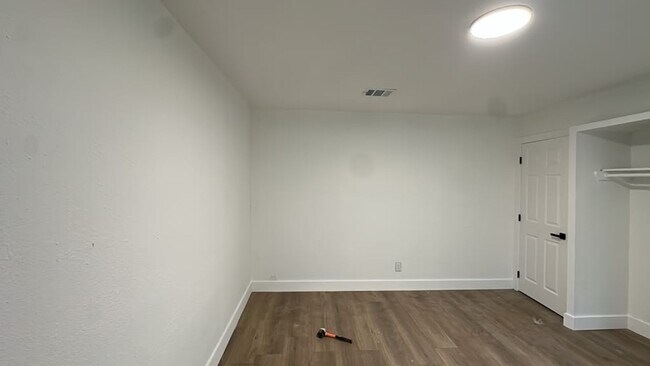 Building Photo - 8013 Talton St