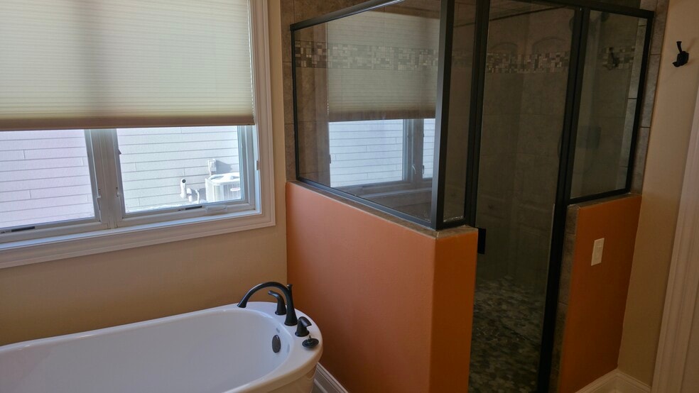 Master Bath - 1317 NE 51st St