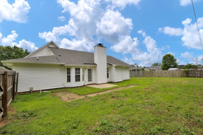 Building Photo - 107 Yaupon Ct