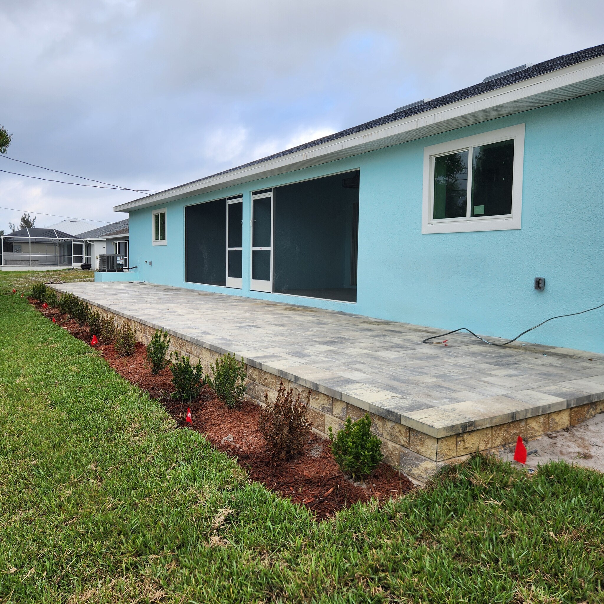 Building Photo - 5653 Genesee Pky