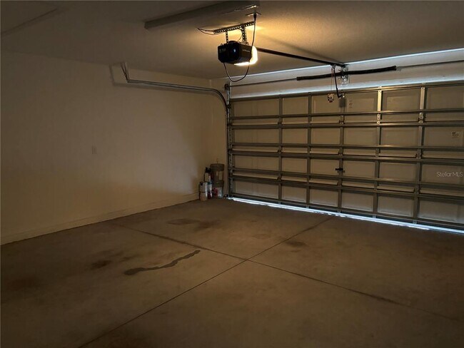 Building Photo - 9431 Channing Hill Dr