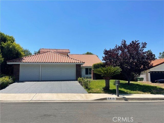 Primary Photo - 5815 Calmfield Ave