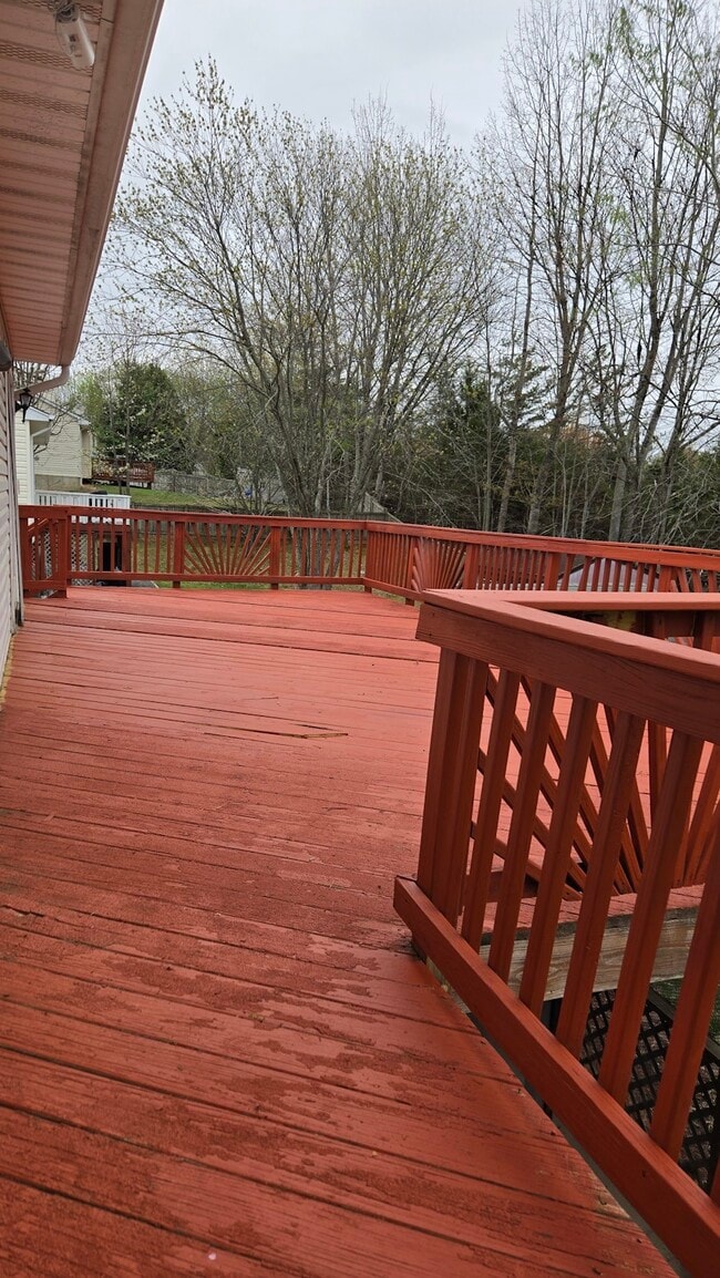 Building Photo - 5941 Plumwood Ln