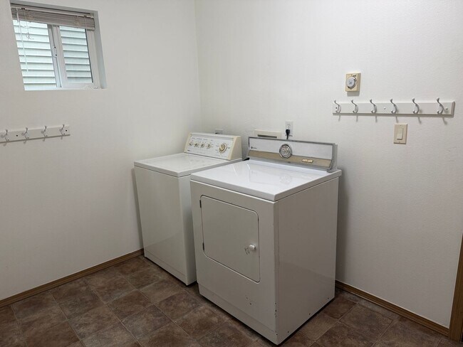 Building Photo - 5bd/2.5ba Snoqualmie Home