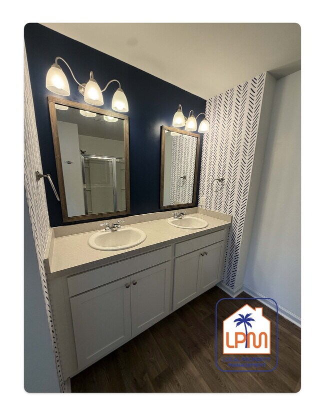 Building Photo - Beautiful and spacious 5-Bedroom Home in Convenient Okatie Location