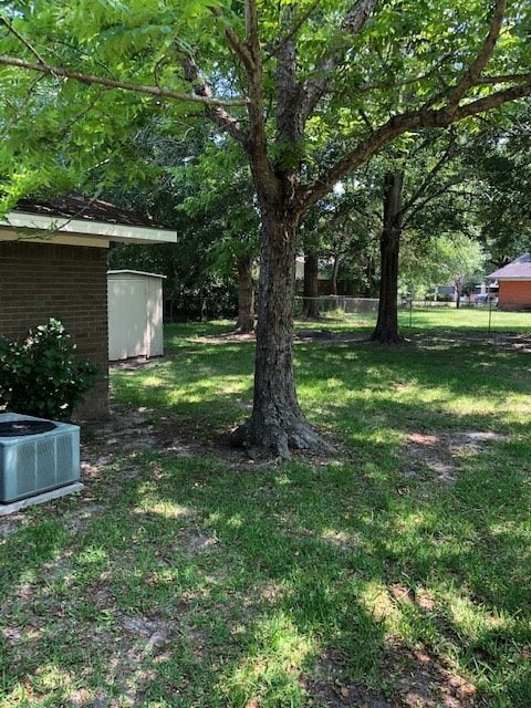 Building Photo - 302 Hunter Dr