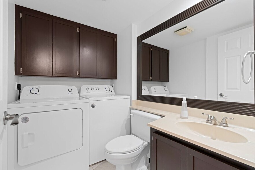 Building Photo - 3904 39th Way