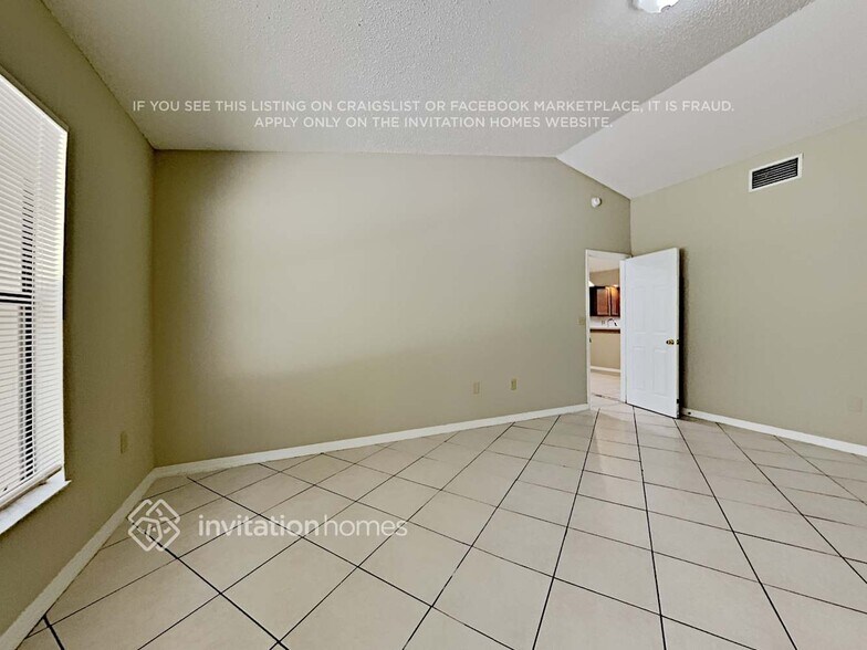 Building Photo - 952 Delano Ct