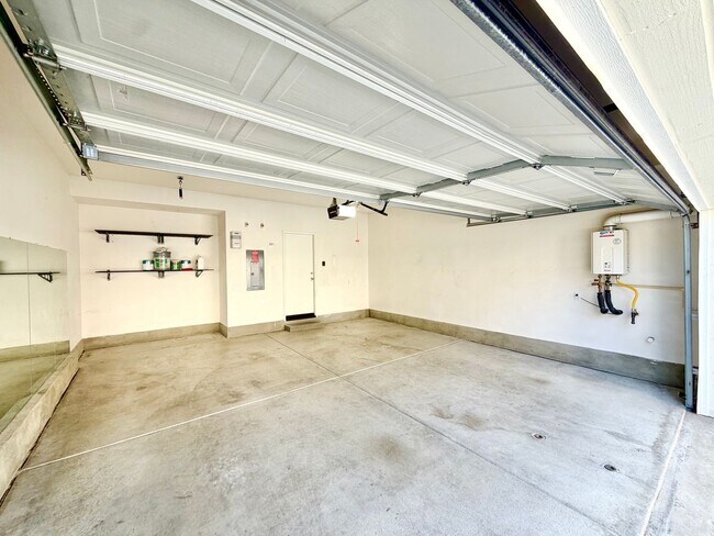 Building Photo - 24242 Hazelnut Ave
