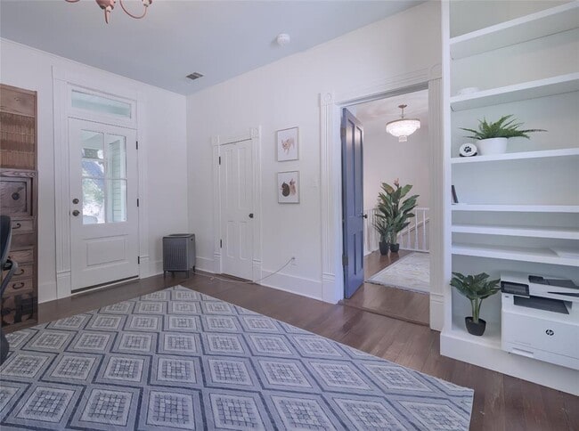 Building Photo - 4104 Avenue F