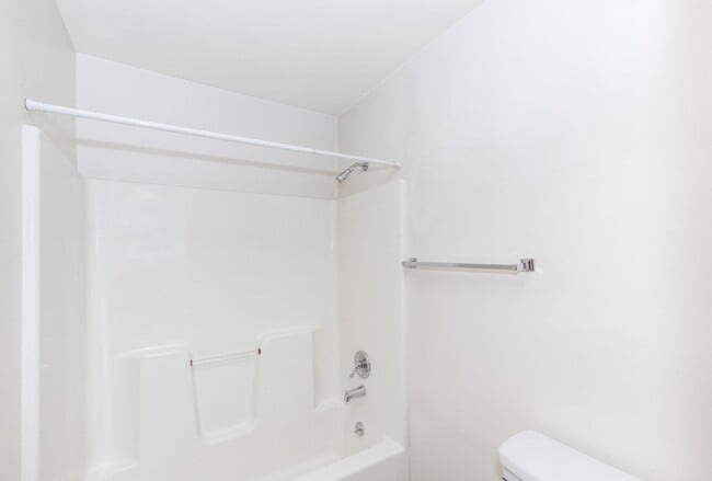 Building Photo - 4 Bedrooms, each with Ensuite Bathrooms!