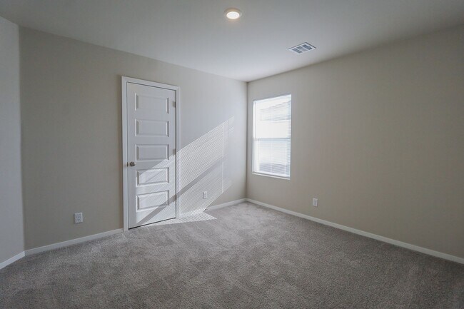 Building Photo - 1506 S 83rd St