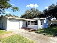 Building Photo - 2528 SW Natura Blvd