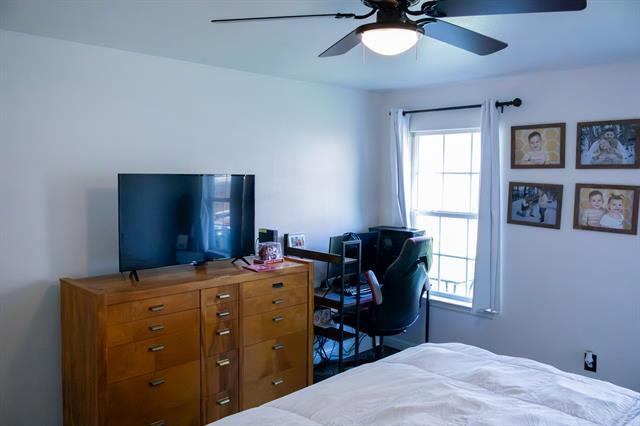 Building Photo - 2304 Eton Pl