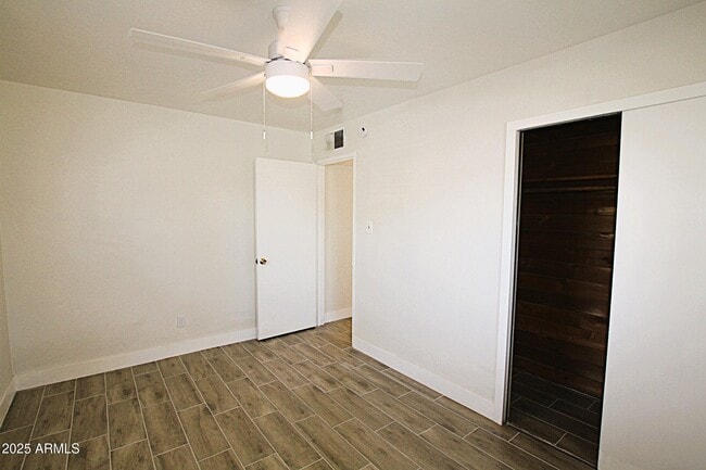 Building Photo - 1333 E Flower St