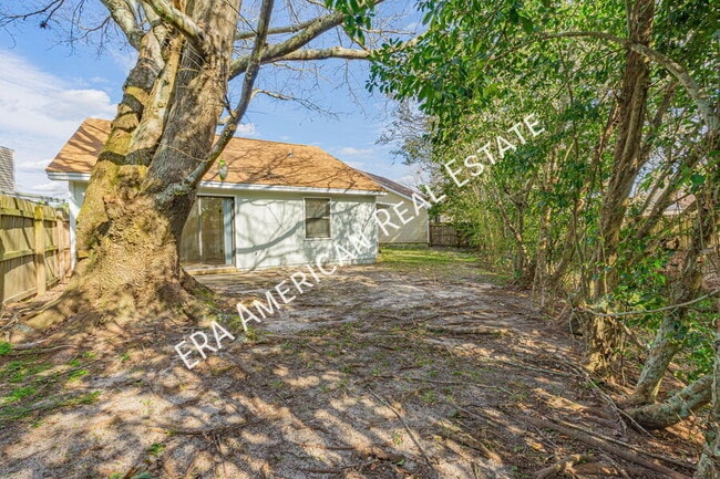 Building Photo - 1916 Squirrel Path