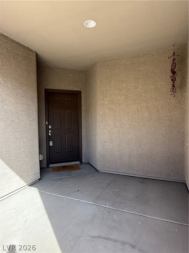 Building Photo - 3989 Spanish Barb St