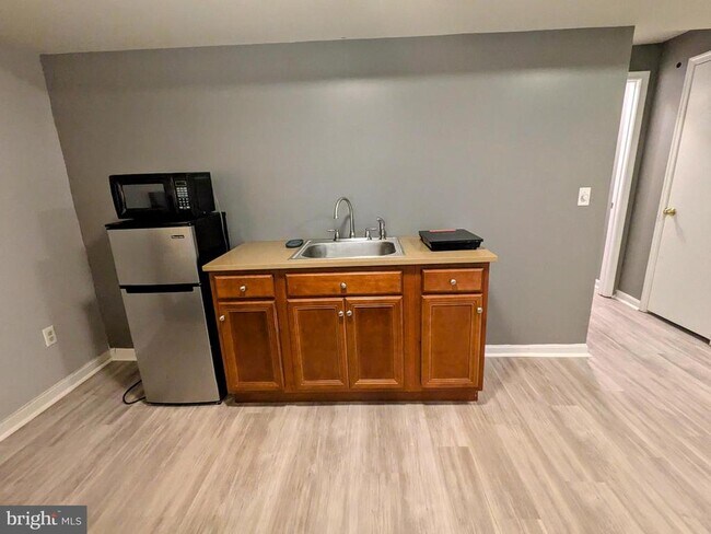 Building Photo - 10714 Gideon Ct