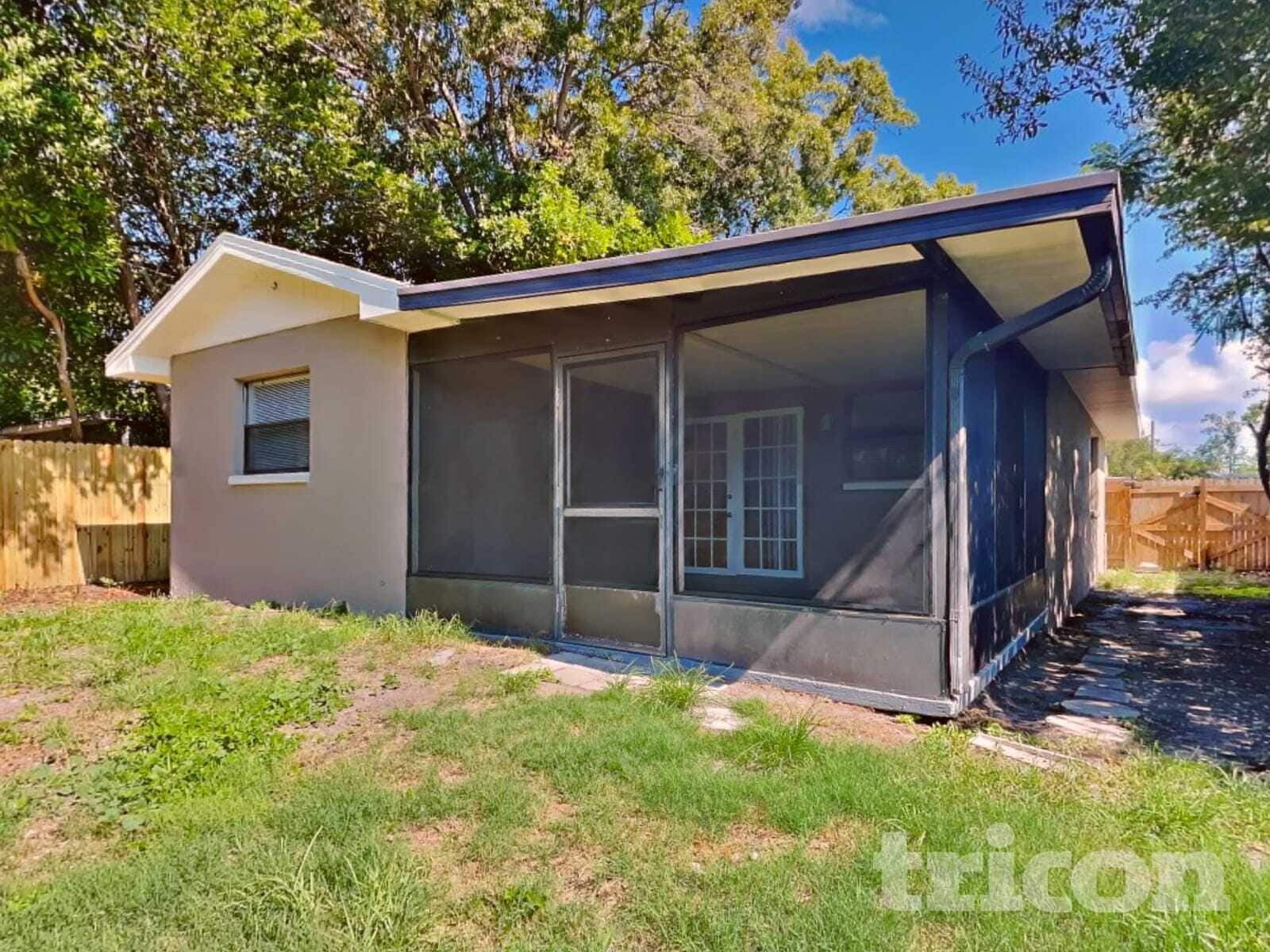 Building Photo - 4930 44th Ave N