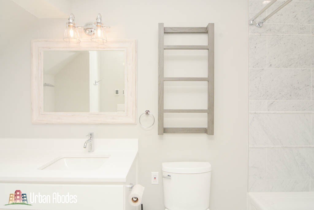 Building Photo - 3455 N Hoyne Ave