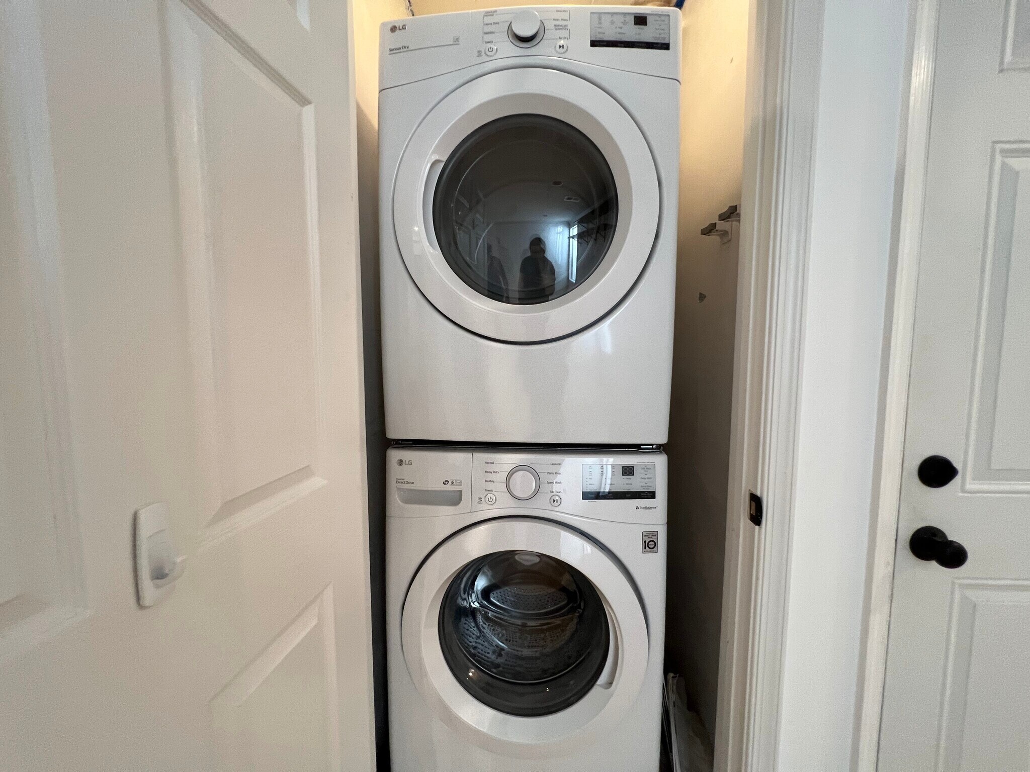 Washer/Dryer - 1660 W Virginia Ave NE